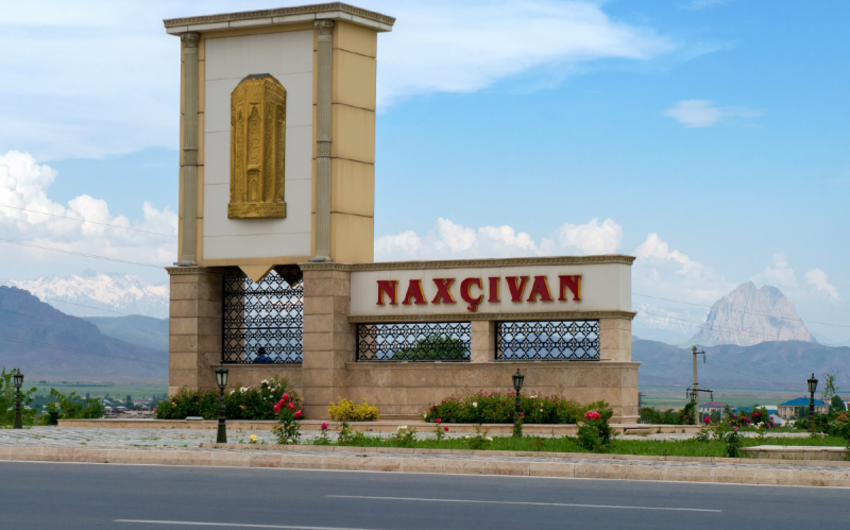 Naxçıvan Dövlət Vergi Xidmətinin rəisi vəzifəsindən azad edildi