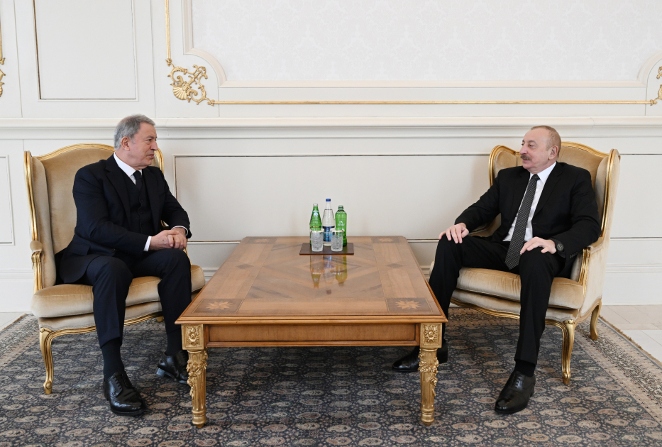 İlham Əliyev Hulusi Akarı qəbul etdi (FOTO)