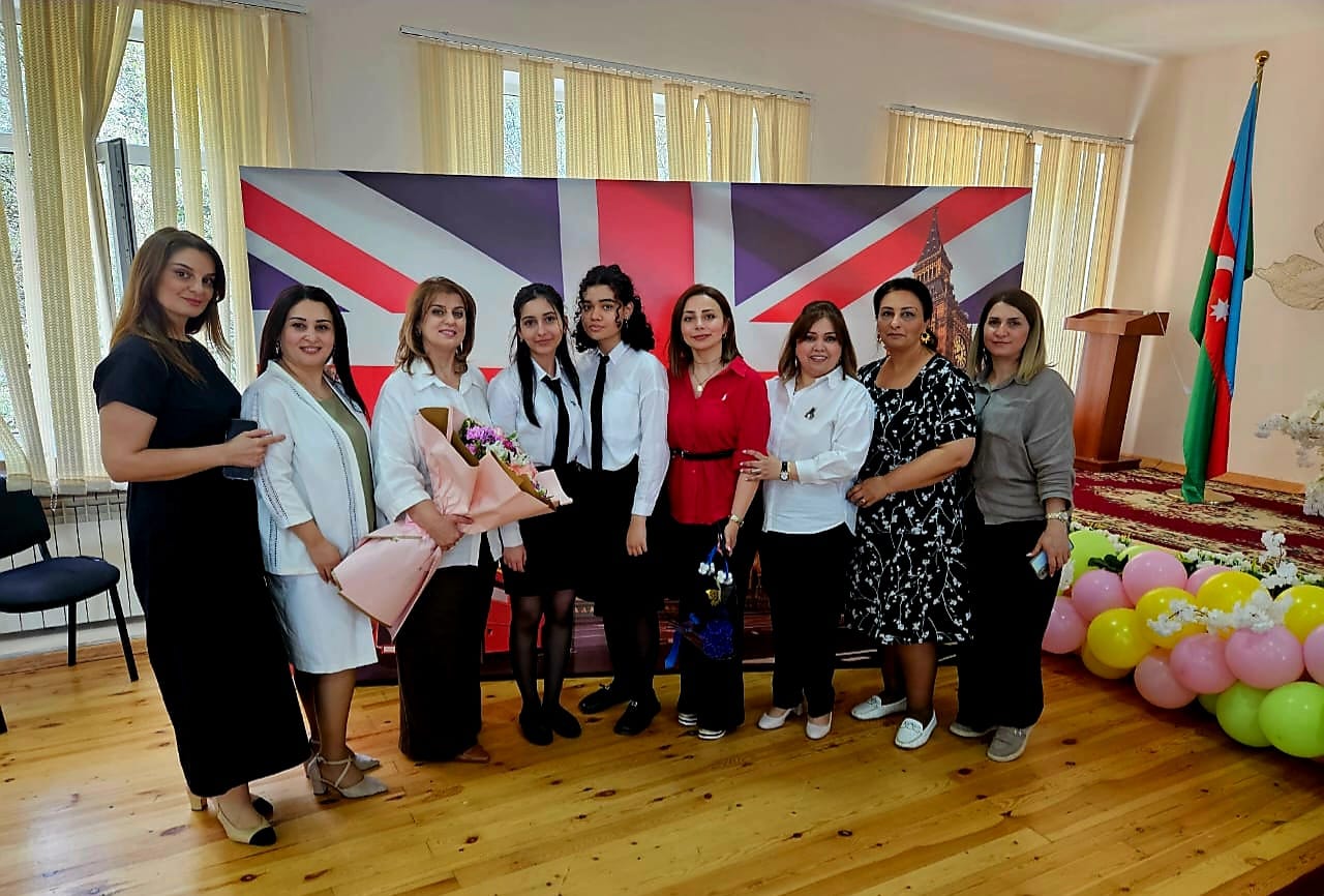 100 nömrəli tam orta məktəbdə 