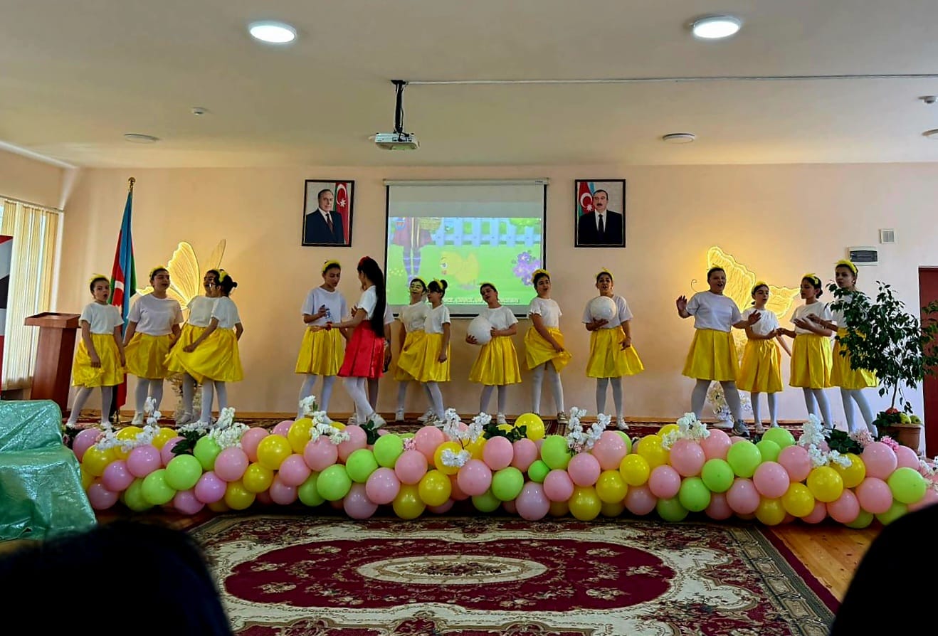 100 nömrəli tam orta məktəbdə 