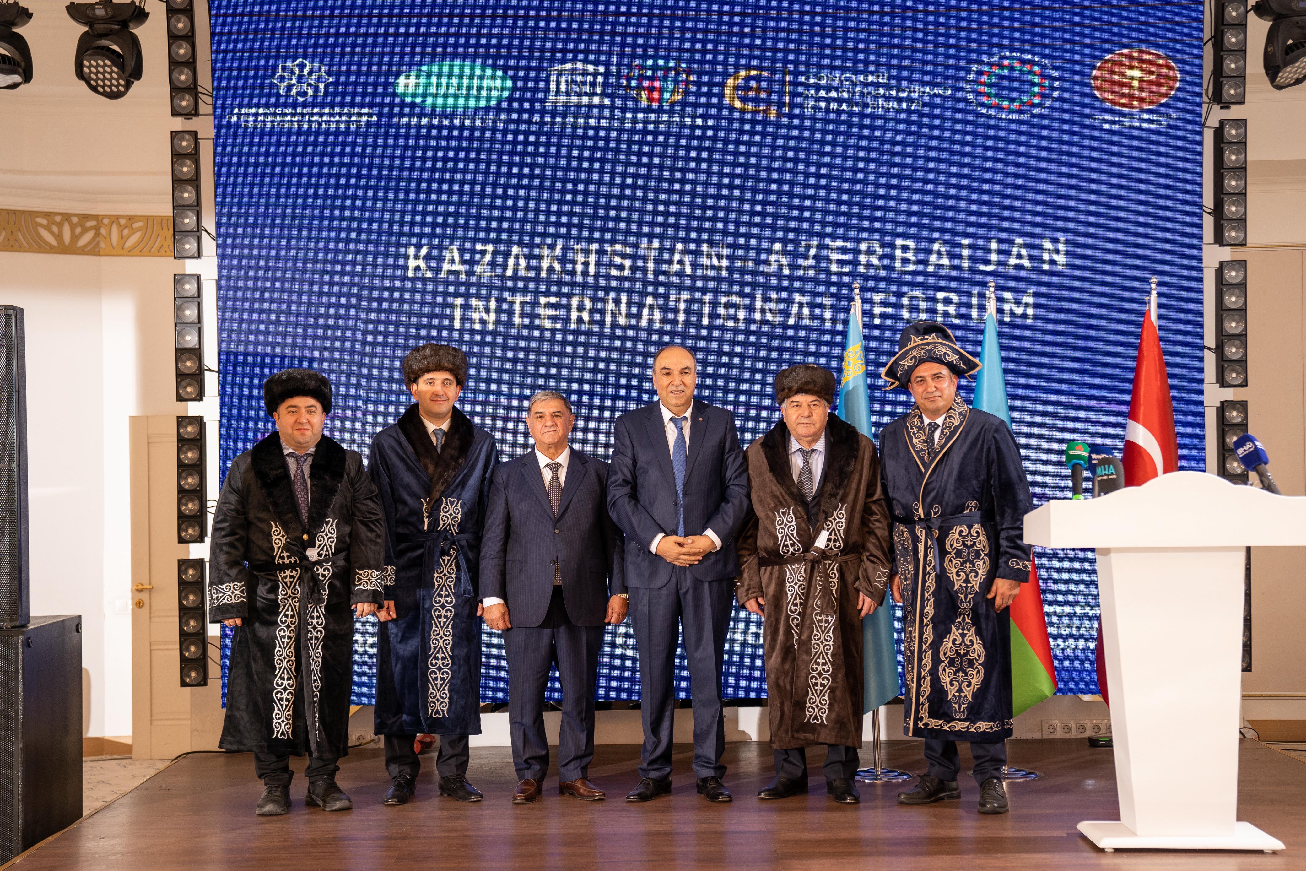 Azərbaycan heyəti Qazaxıstanda DATÜB tərəfindən təltif edildi (FOTO)
