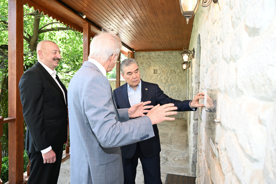 Qurbanqulu Berdiməhəmmədova 
