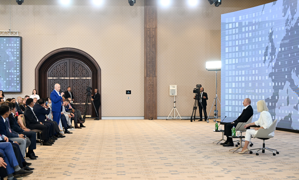 İlham Əliyevin III Şuşa Qlobal Media Forumunun iştirakçıları ilə görüşü oldu (YENİLƏNİB)
