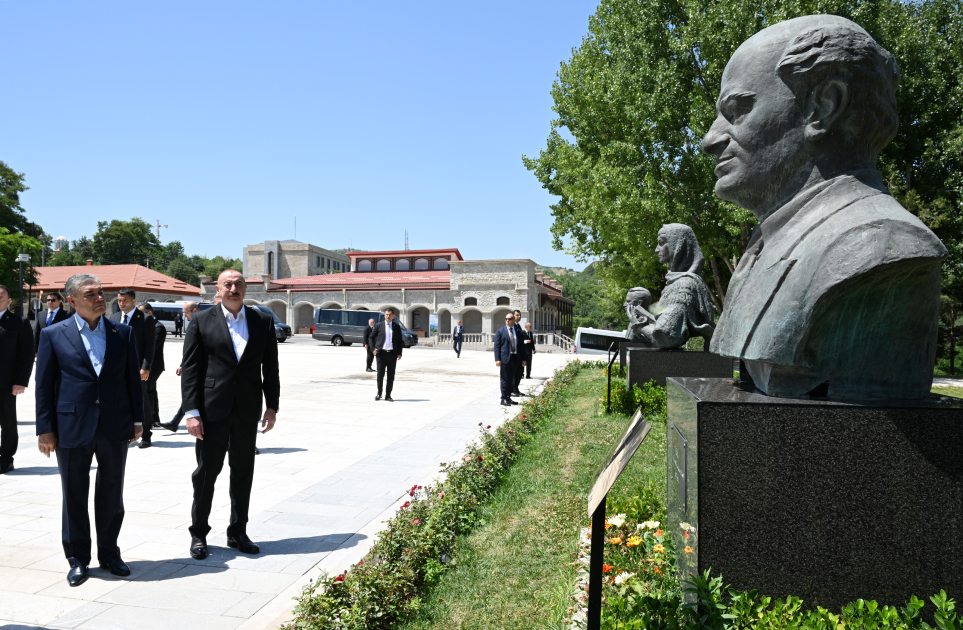 Qurbanqulu Berdiməhəmmədova 