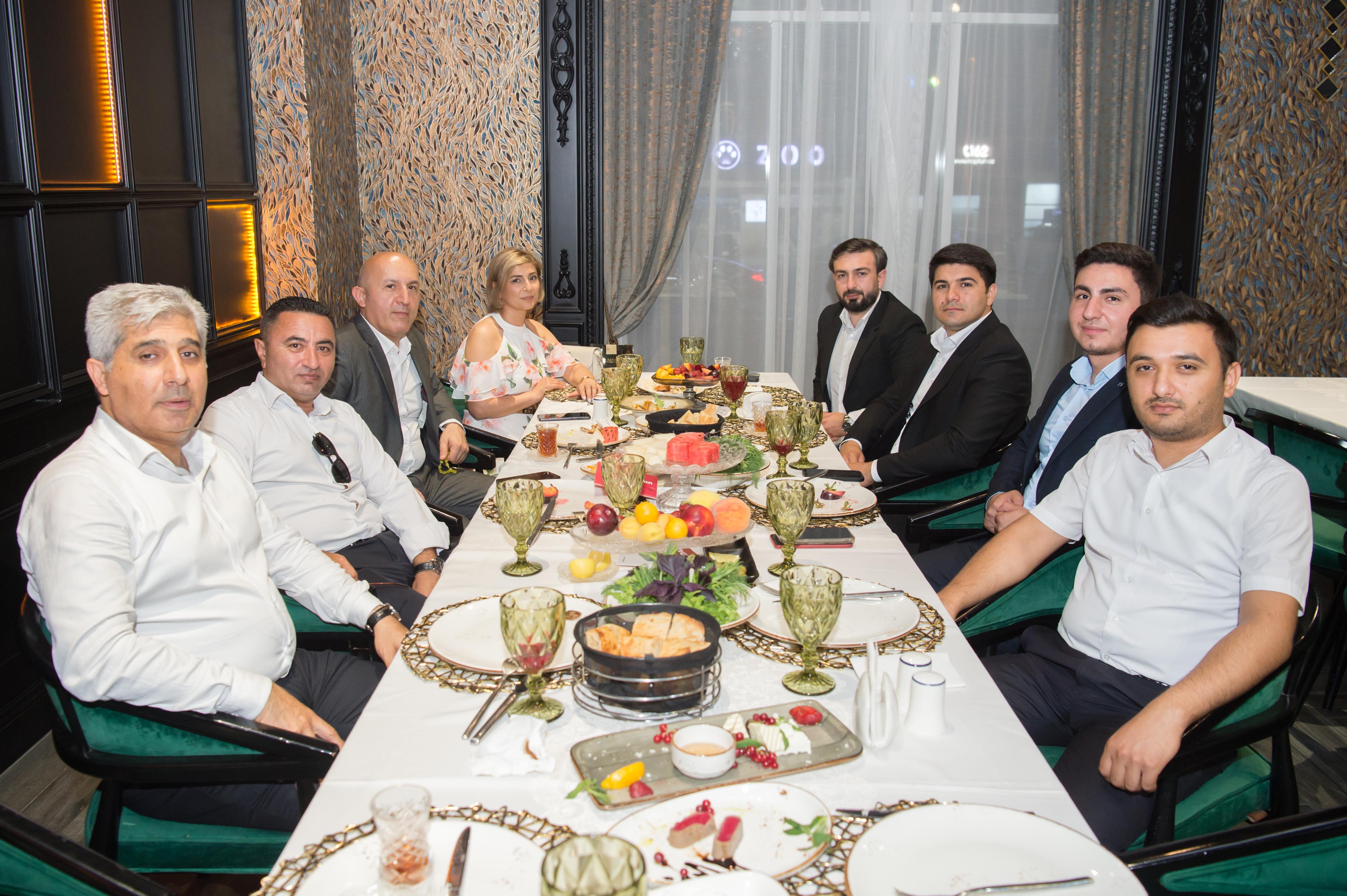 ADSEA jurralistlərin 150 illik yubiley bayramını təbrik etdi (FOTO)