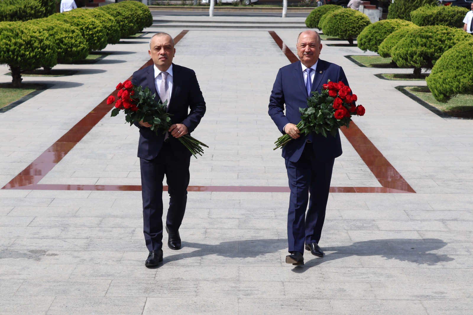 Zaur Mikayılov Beyləqanda vətəndaşlarla görüşdü (FOTO)