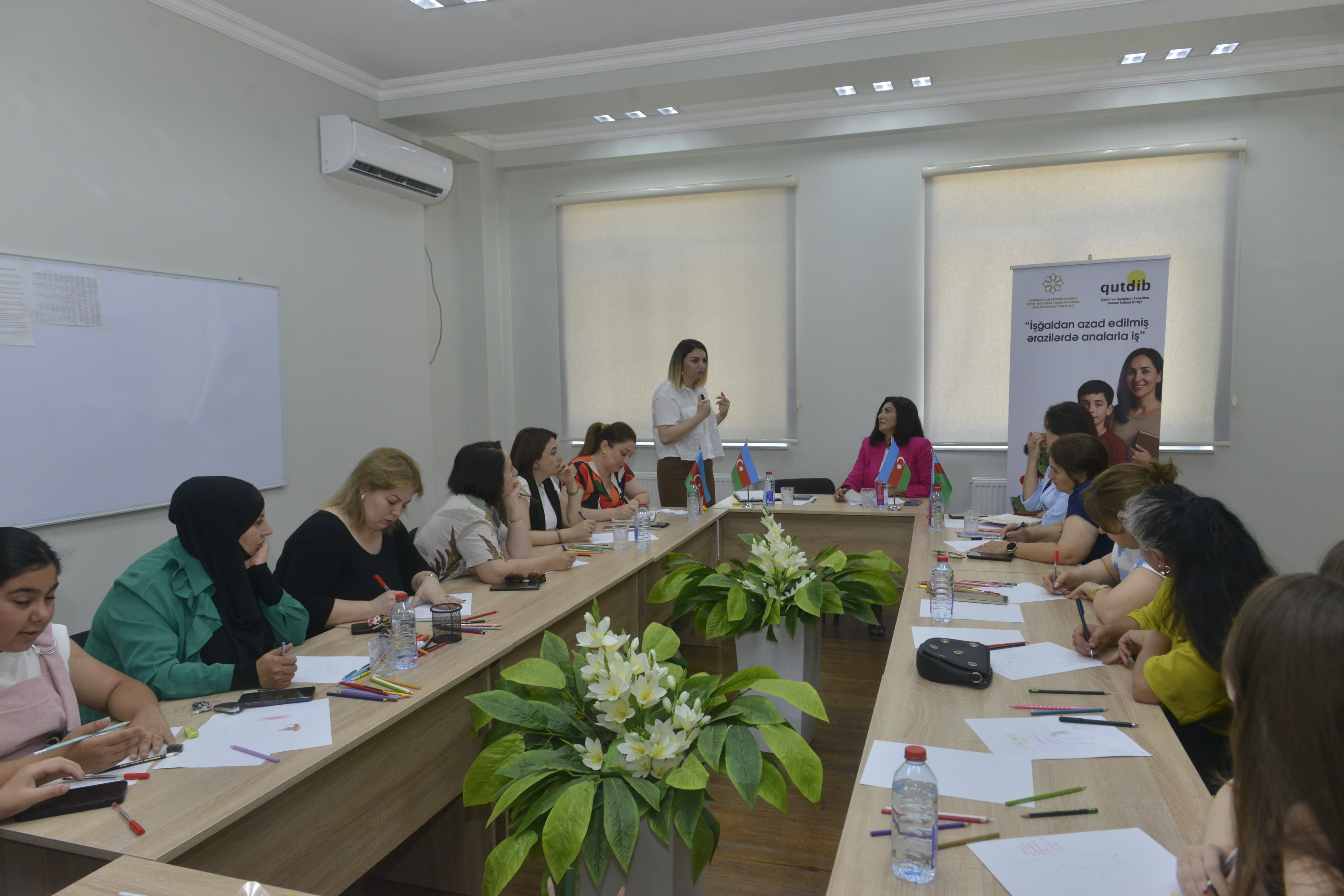 Zəngilanda analar üçün maarifləndirmə və psixoloji dəstək təlimləri keçirildi (FOTO)