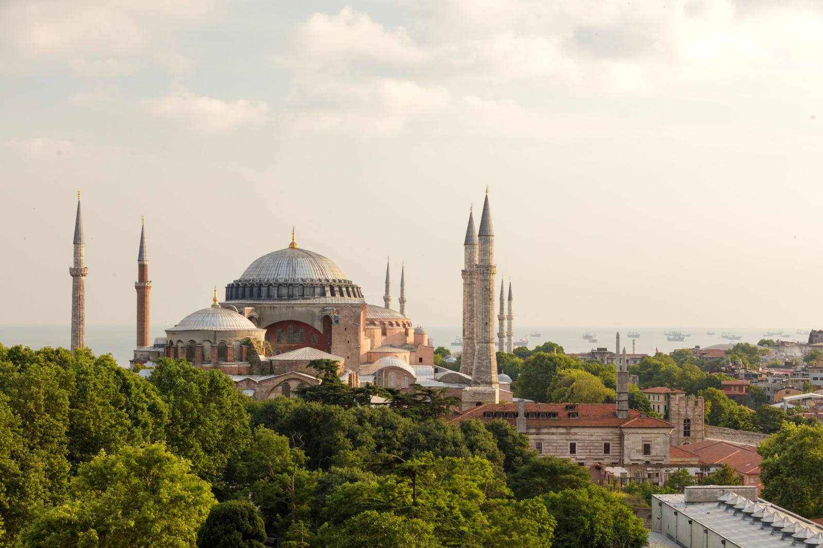 İstanbulda hər dayanacaq unudulmaz bir səyahətdir