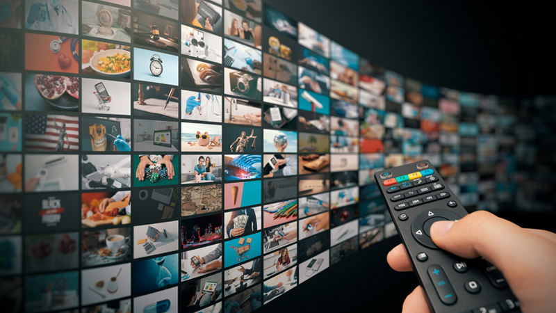 Səssiz efir: Azərbaycanın region TV-ləri peyk yayımında niyə yoxdur?