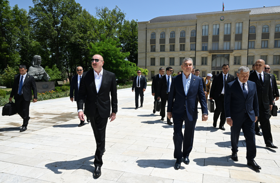 Qurbanqulu Berdiməhəmmədova 