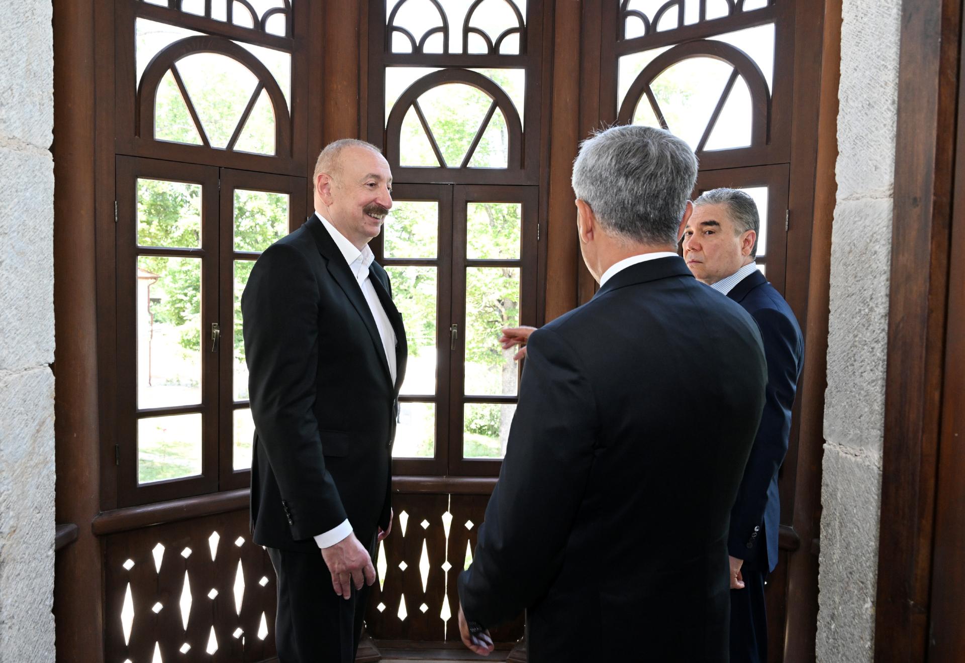 Qurbanqulu Berdiməhəmmədova 