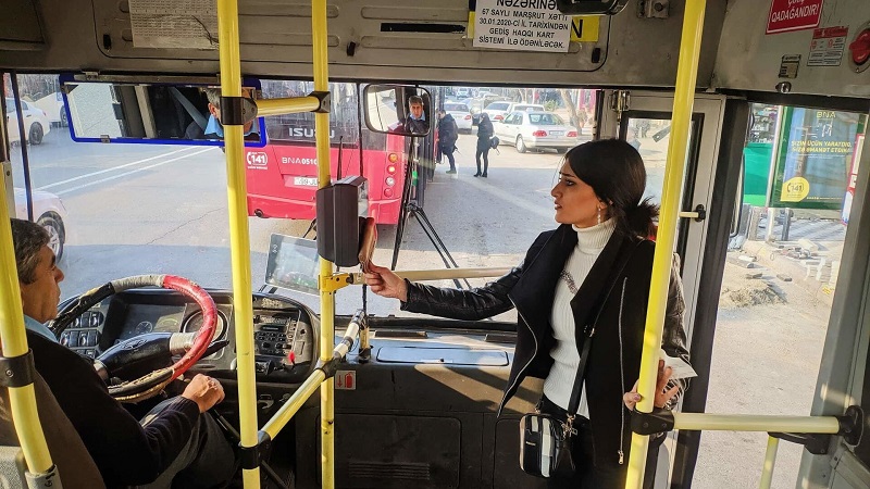 Şəhid xanımını təhqir edən avtobus sürücüsü cərimə edildi