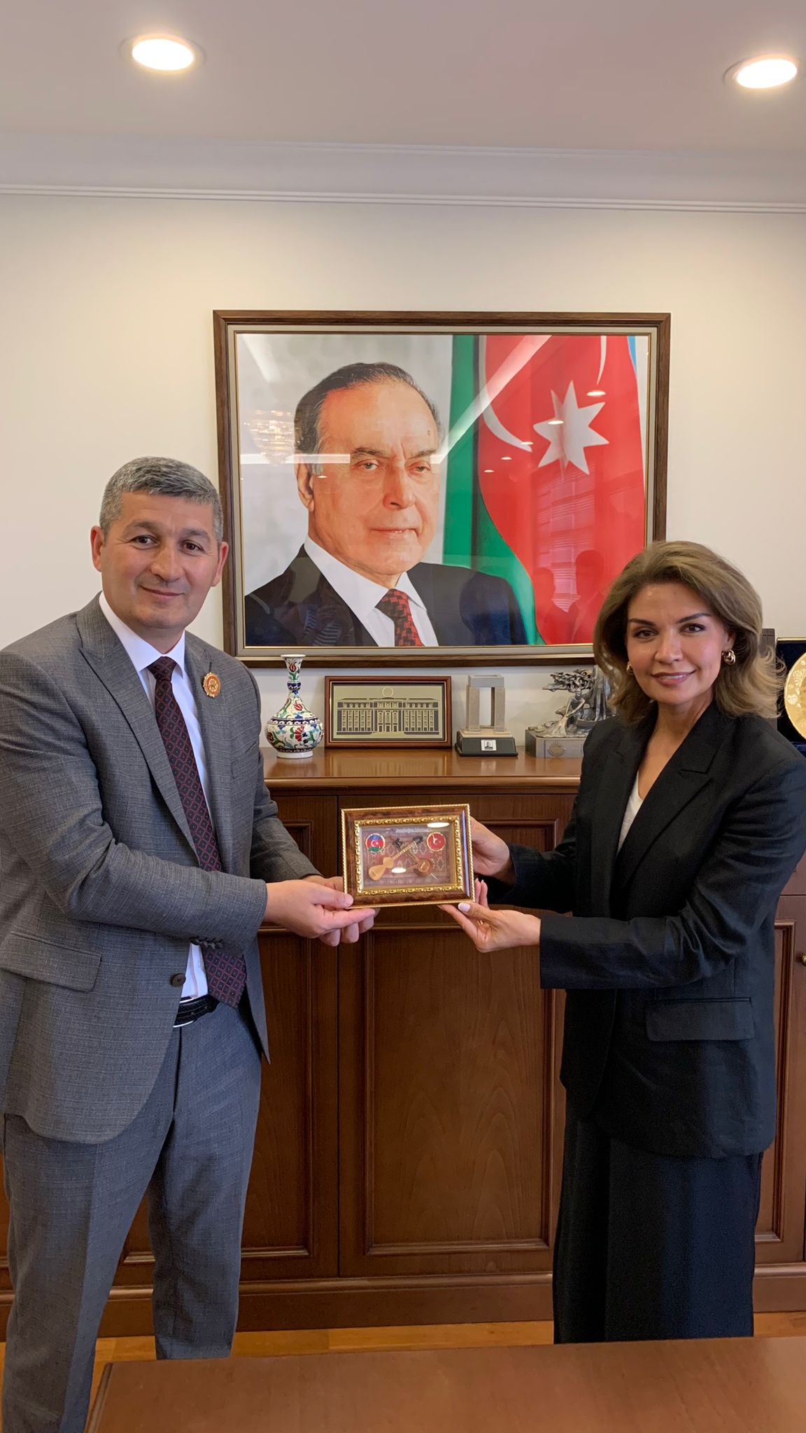 Qazi jurnalistlər Azərbaycanın İstanbuldakı Baş Konsulluğunda (FOTO)