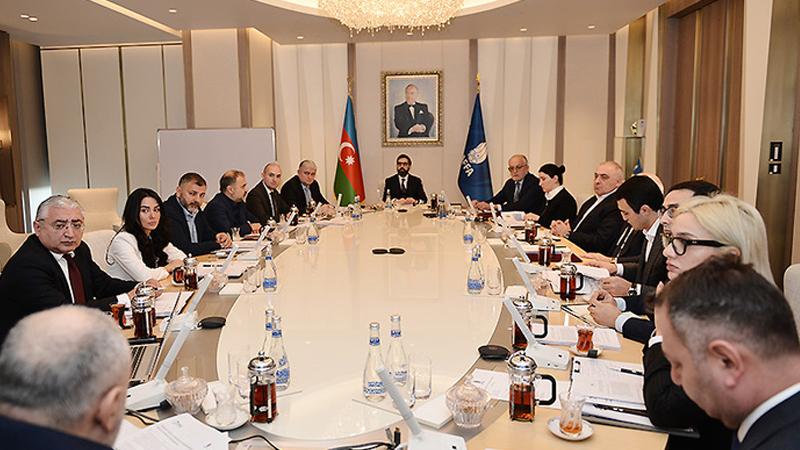 Fəlakət gəlirəm deyir...