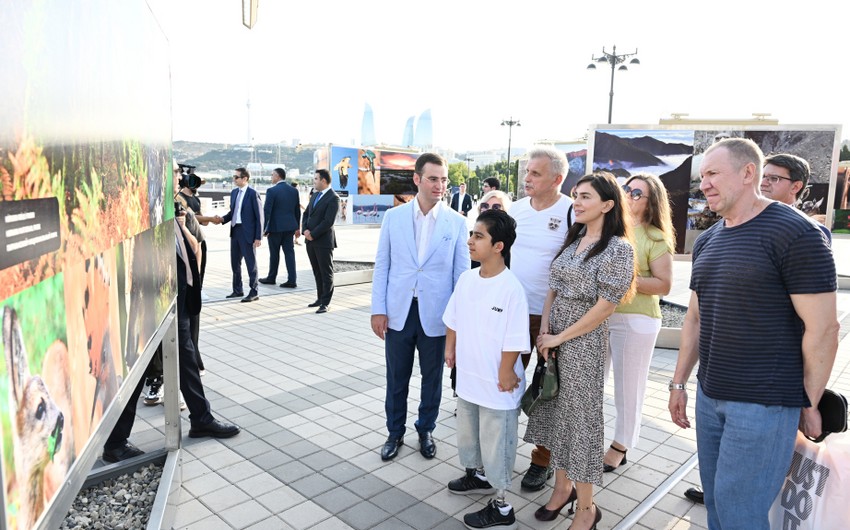 Leyla Əliyeva Azərbaycanda təbiətin mühafizəsinin 100 illiyinə həsr olunmuş fotosərginin açılışında iştirak etdi