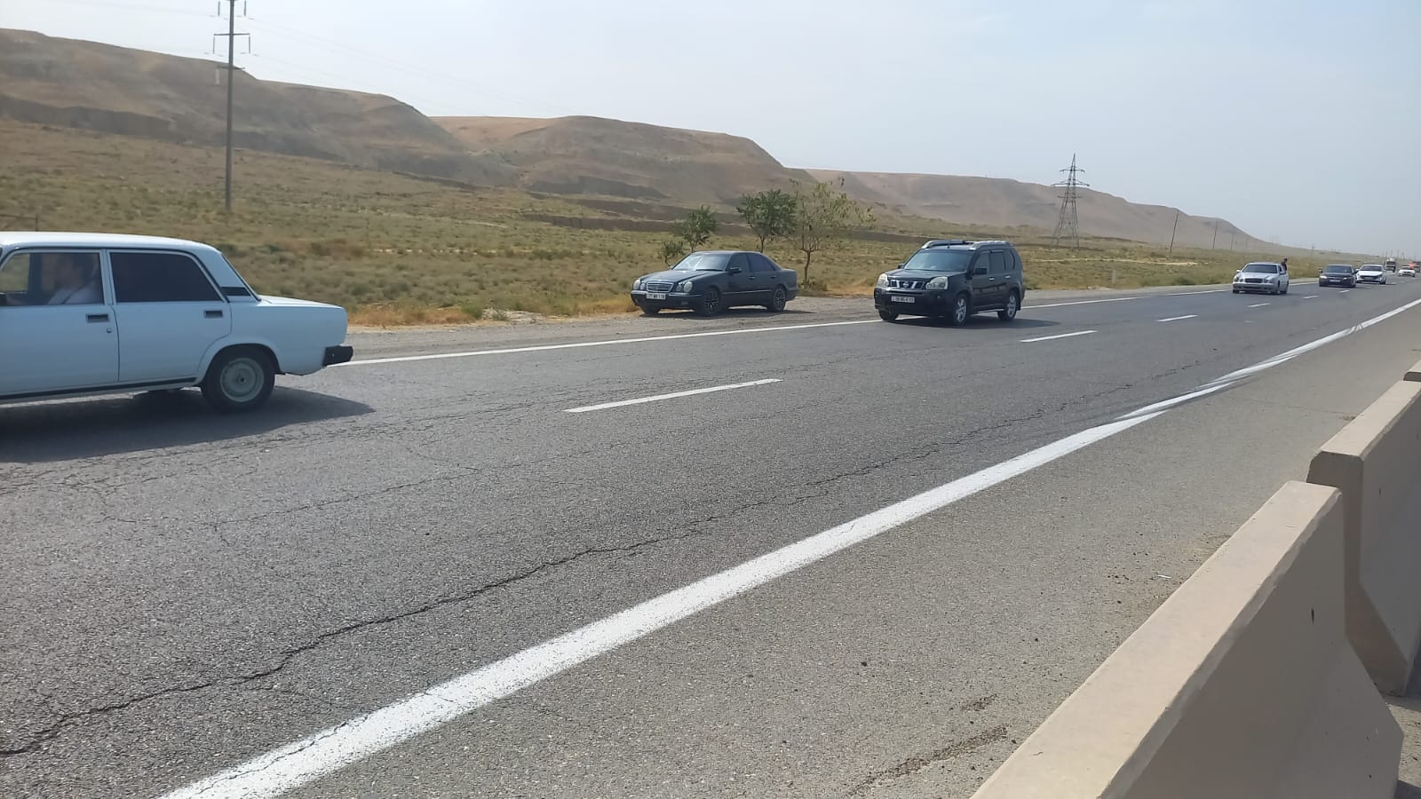 Yük maşını aşdı, Bakı-Qazax yolunun bir hissəsi bağlandı (FOTO/VİDEO)