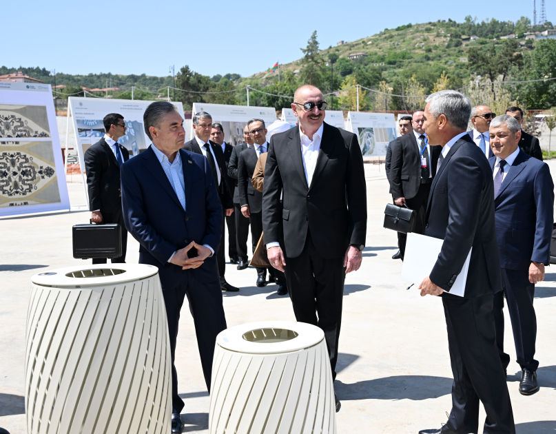 Qurbanqulu Berdiməhəmmədova 