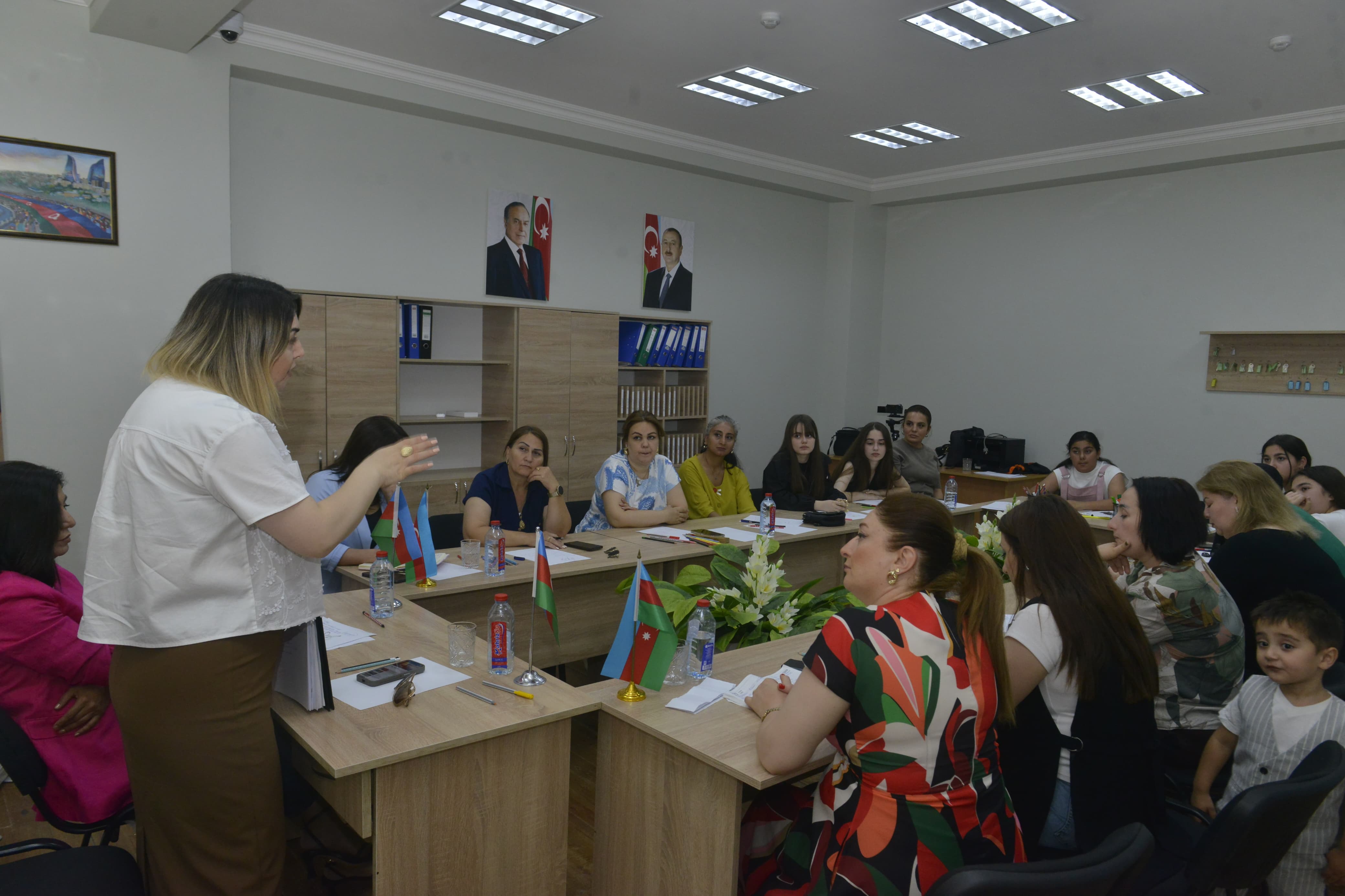 Zəngilanda analar üçün maarifləndirmə və psixoloji dəstək təlimləri keçirildi (FOTO)