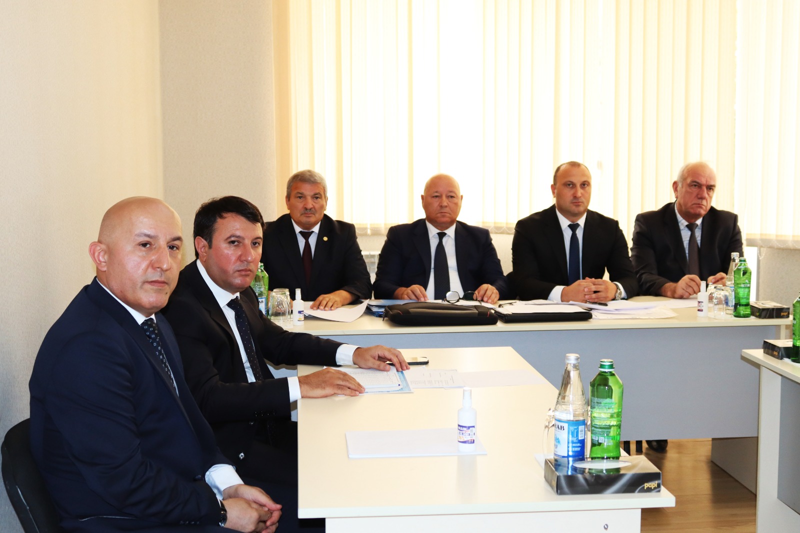 ADSEA sədri Xızı rayonunda vətəndaşlarla görüşdü (FOTO)