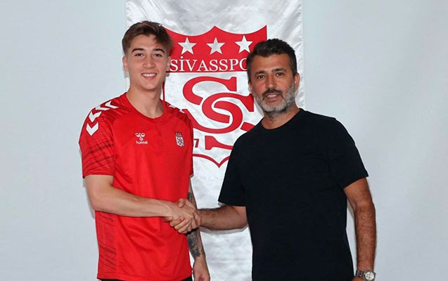 Azərbaycan millisinin üzvü rəsmən “Sivasspor”da