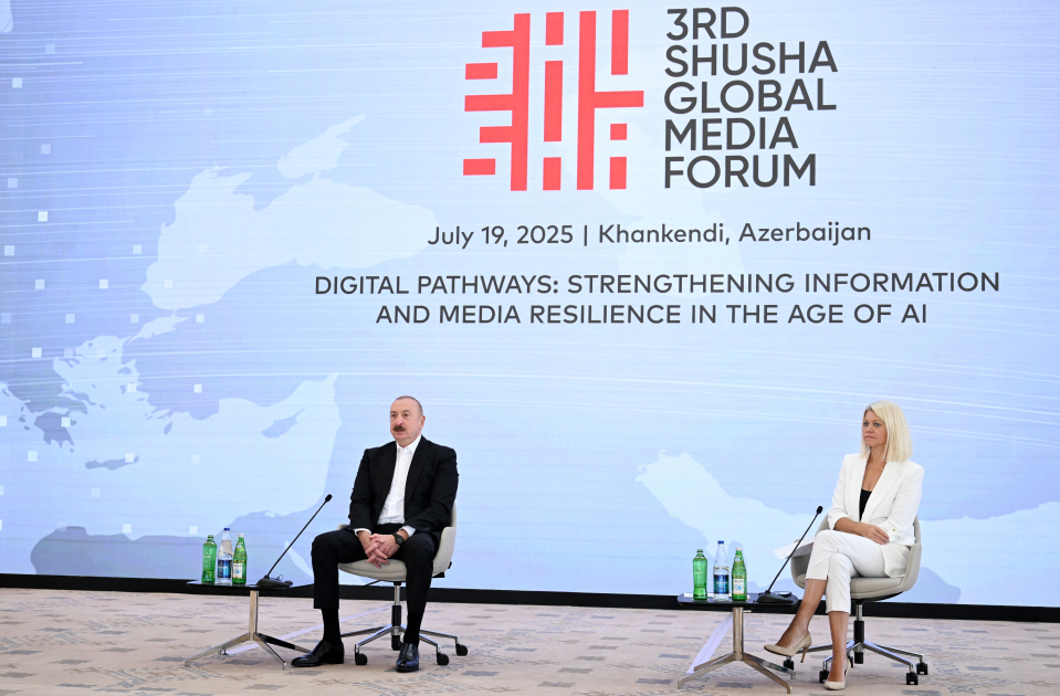 İlham Əliyevin III Şuşa Qlobal Media Forumunun iştirakçıları ilə görüşü başlayıb (YENİLƏNİB)