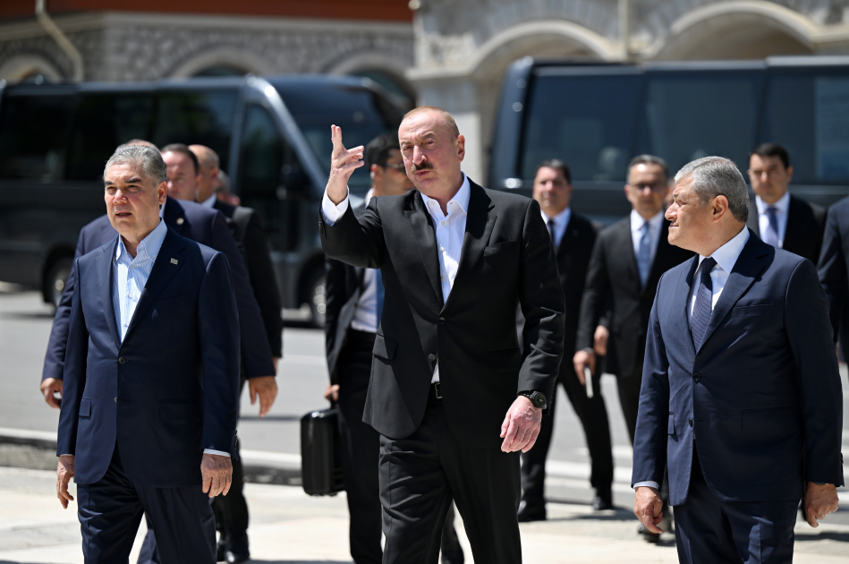 Qurbanqulu Berdiməhəmmədova 