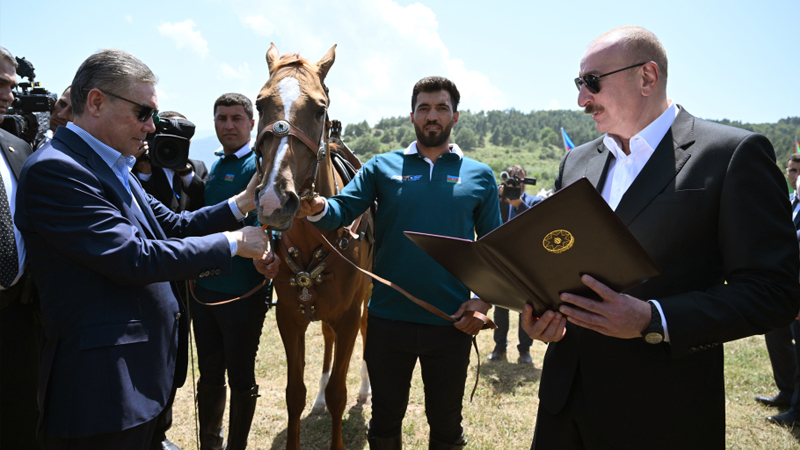 Qurbanqulu Berdiməhəmmədova 