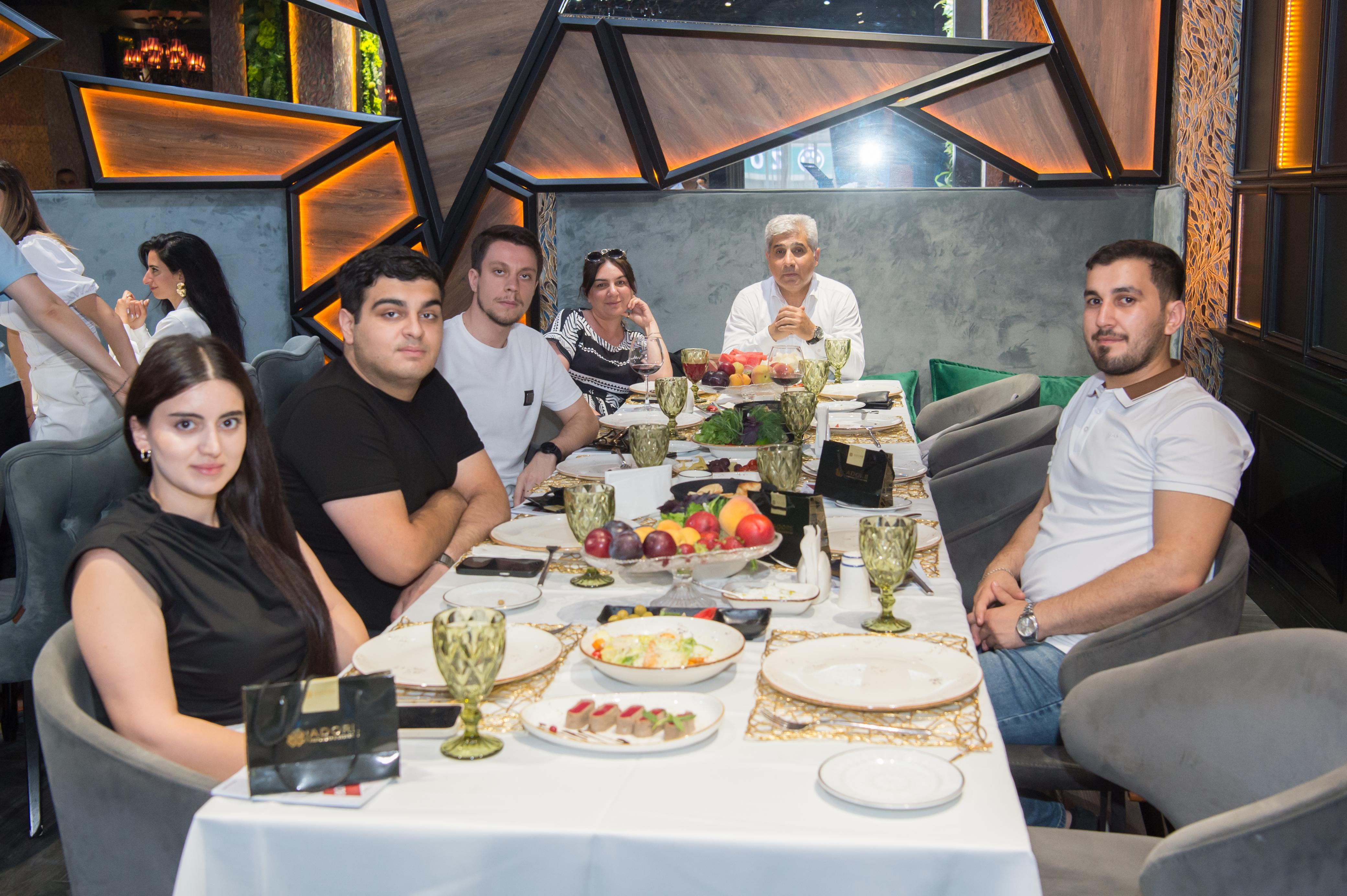 ADSEA jurralistlərin 150 illik yubiley bayramını təbrik etdi (FOTO)