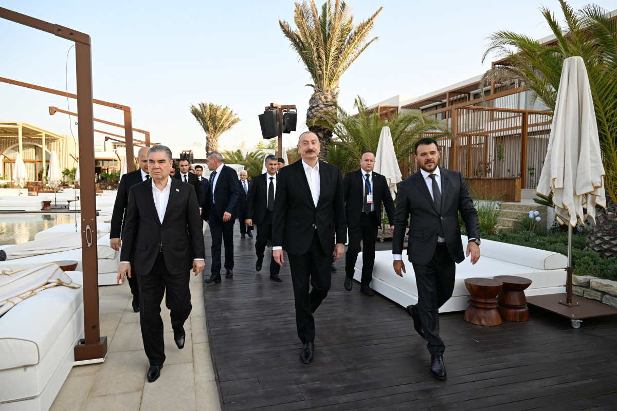 Azərbaycan Prezidenti və Türkmənistan Xalq Məsləhətinin sədri “Sea Breeze”də olublar (FOTO)