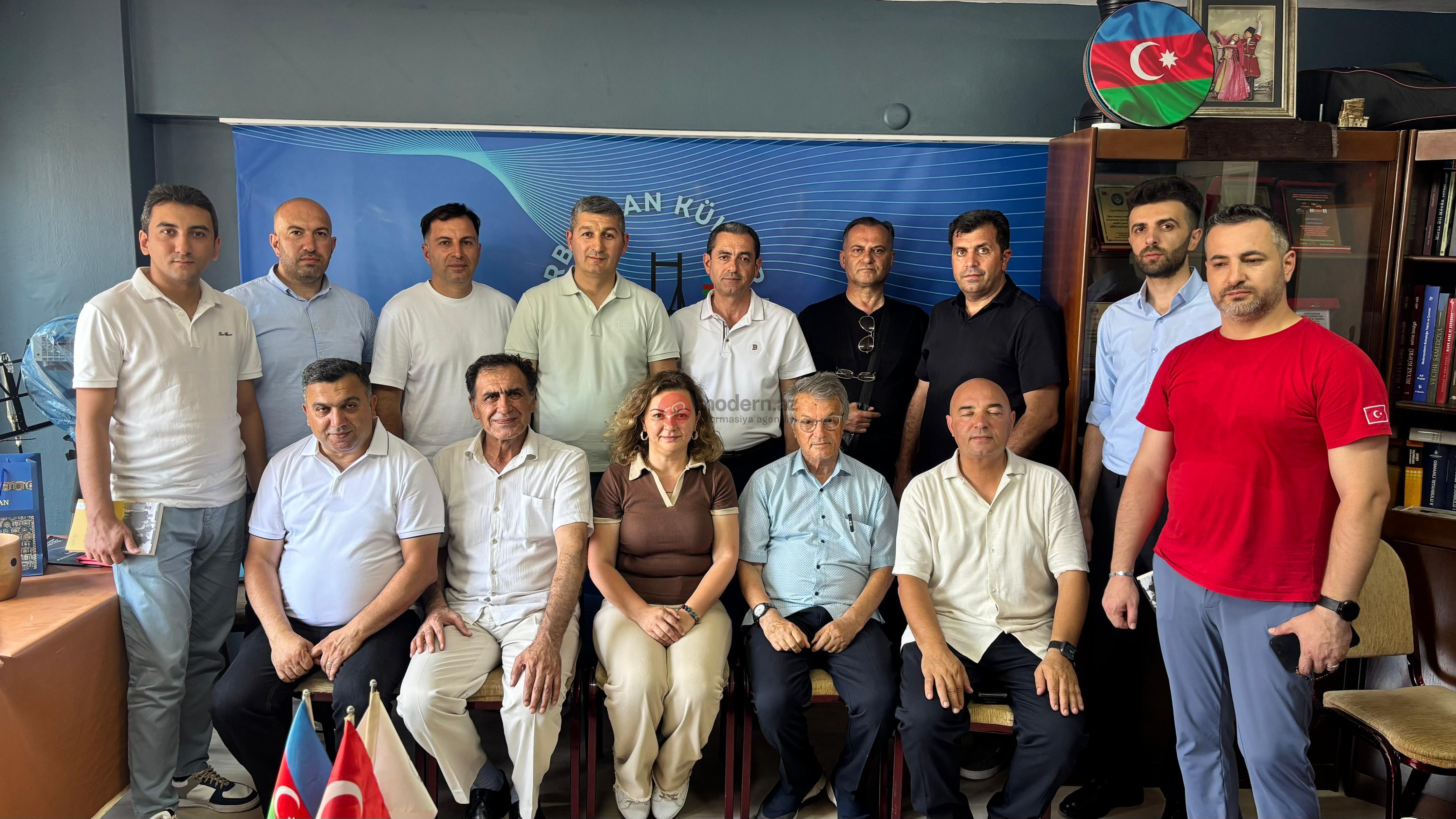 Azərbaycanlı qazi jurnalistlər AA, CNN TÜRK, Azərbaycan evində (FOTO)