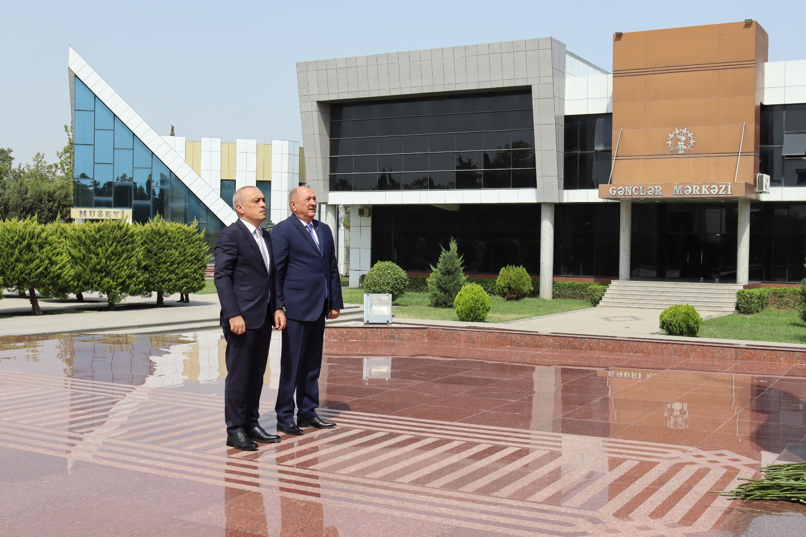 Zaur Mikayılov Beyləqanda vətəndaşlarla görüşdü (FOTO)