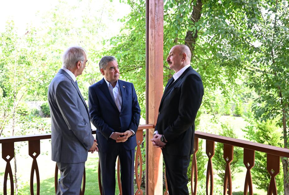 Qurbanqulu Berdiməhəmmədova 