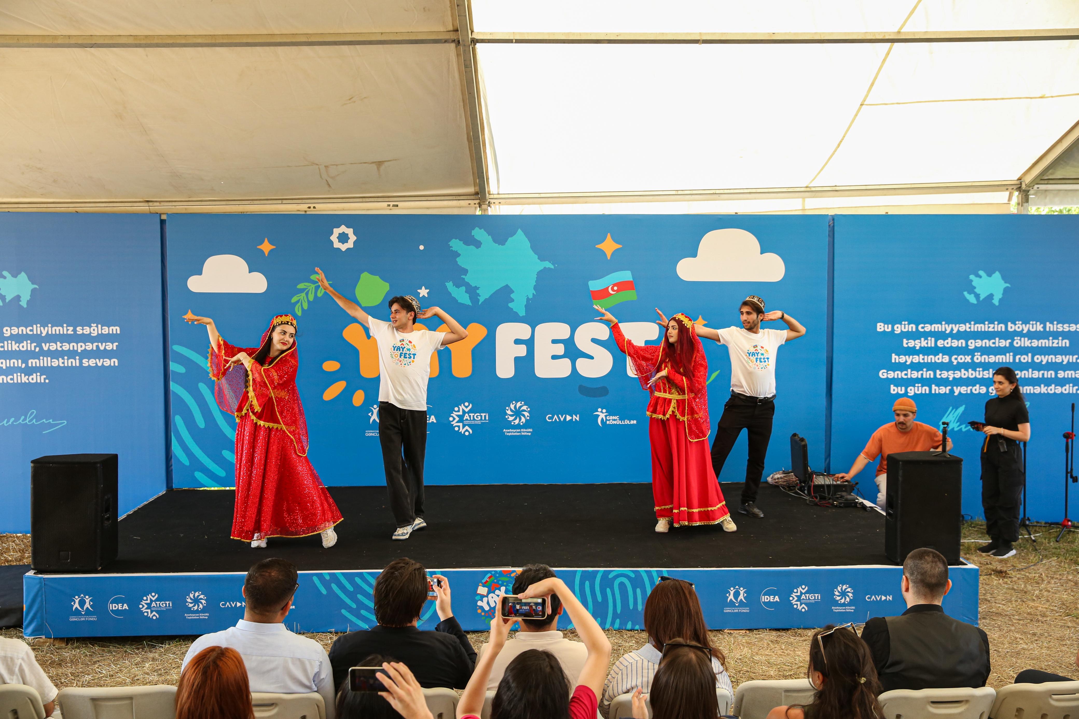 Gənclər “Yay Fest”də birgə dəyərlər ətrafında birləşərək həmrəy oldular (FOTO)