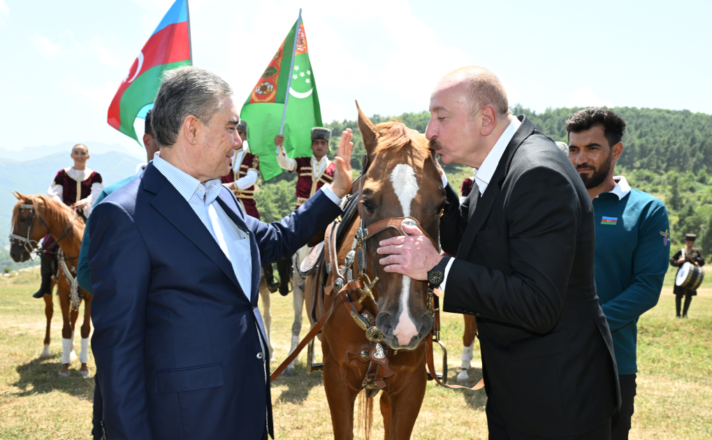 Qurbanqulu Berdiməhəmmədova 