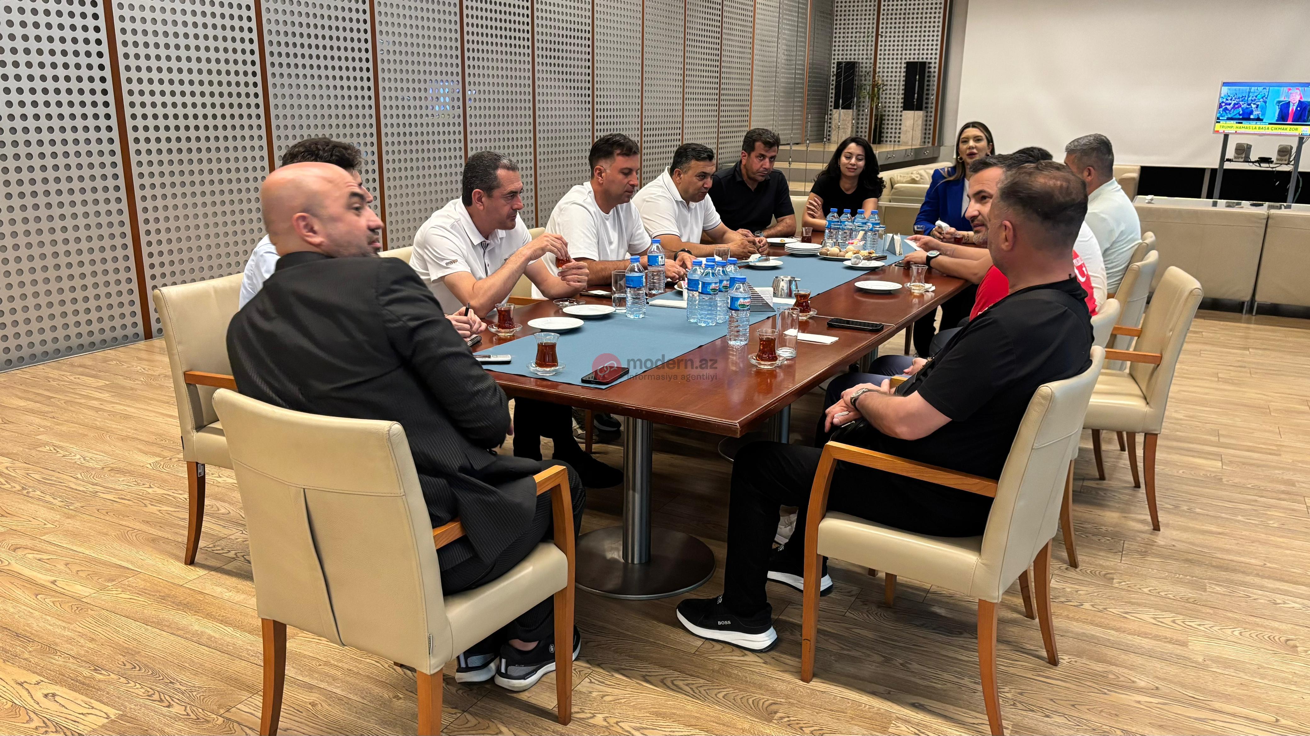 Azərbaycanlı qazi jurnalistlər AA, CNN TÜRK, Azərbaycan evində (FOTO)