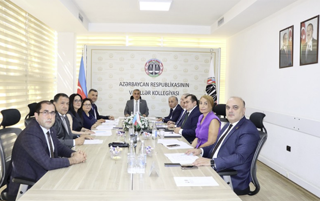 Bir vəkilin fəaliyyətinə xitam verildi - Altısına xəbərdarlıq edildi