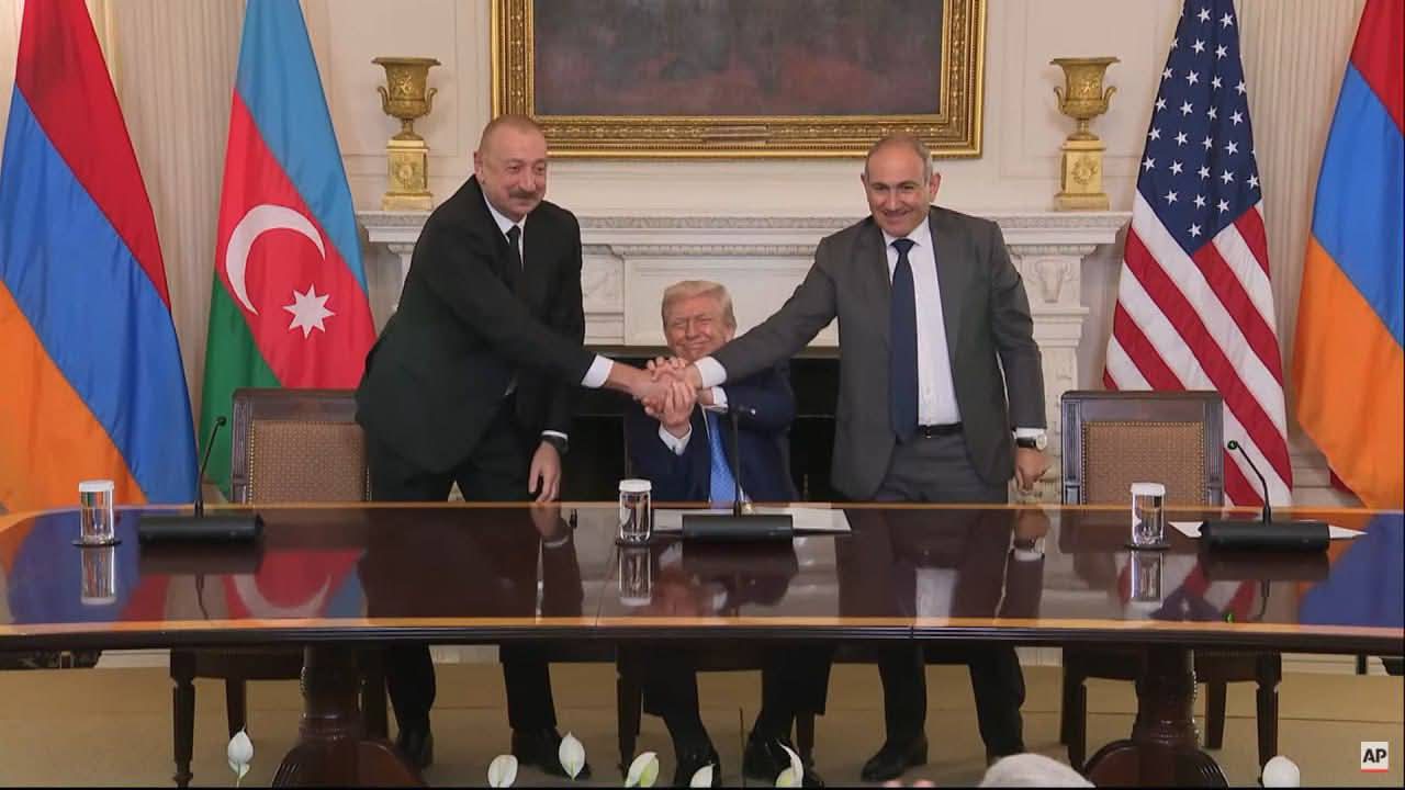 Vaşinqton görüşünə dair Birgə Bəyannamə imzalandı (YENİLƏNİB)