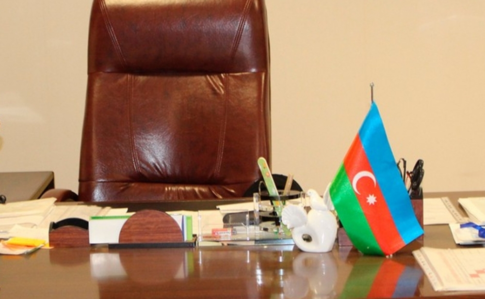 Səs yazısı yayılan məktəb direktoru vəzifəsindən azad edildi