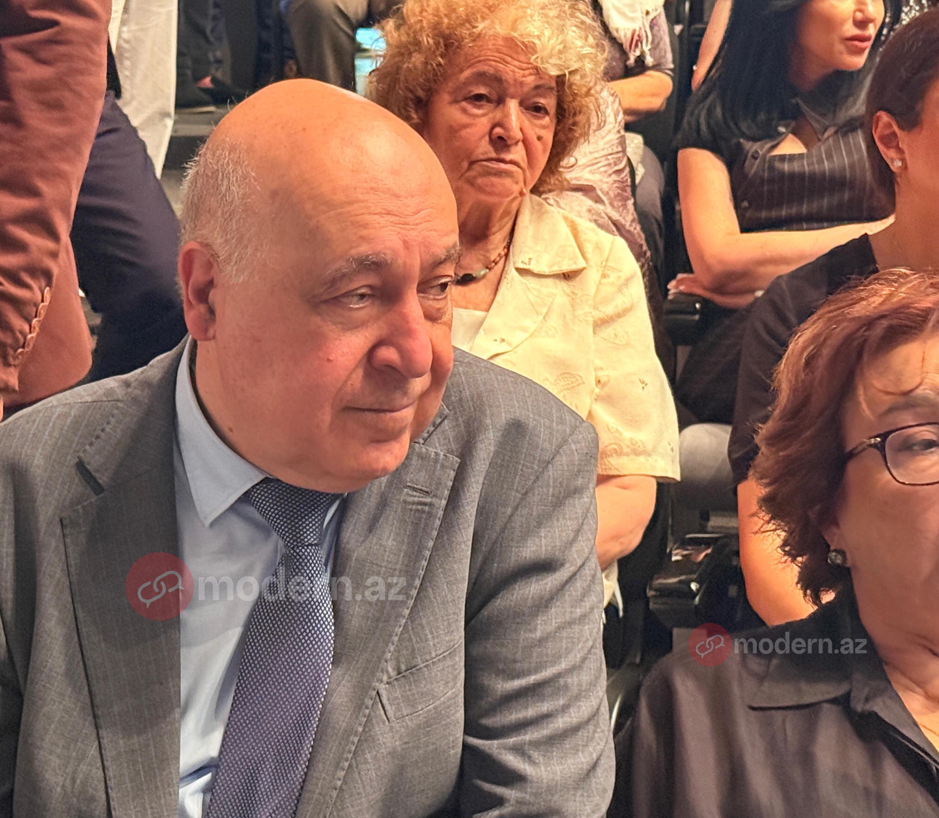 Qusman, keçmiş və indiki məmurlar Elçinlə vida mərasimində (FOTO)