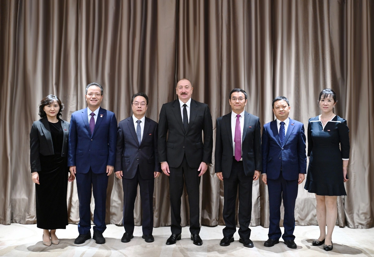 İlham Əliyev Çində görüşlər keçirdi (FOTO)