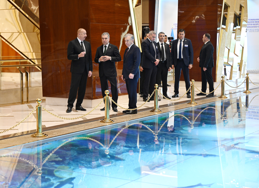 Üç ölkə lideri yüksəksəviyyəli görüşün yekunlarına dair mətbuata birgə bəyanatla çıxış etdi  (YENİLƏNİB)