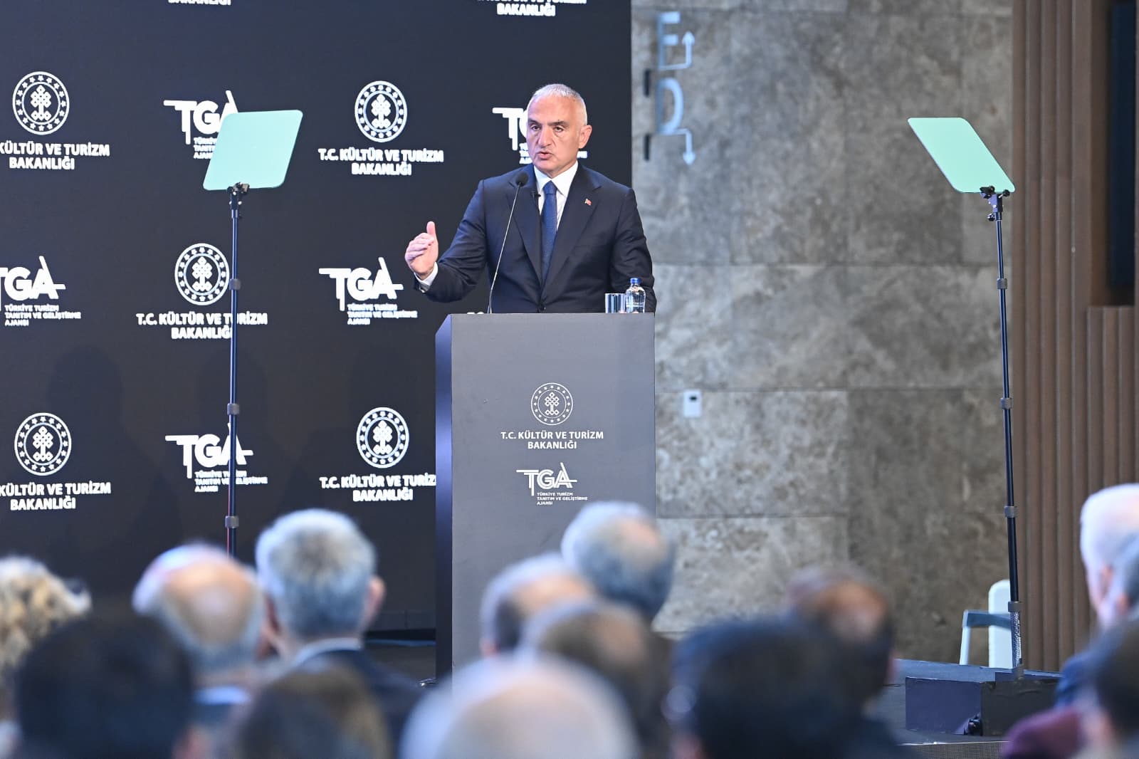 Türkiyə 2025-ci ilin ilk yarısında turizm göstəricilərində davamlı artım qeydə aldı
