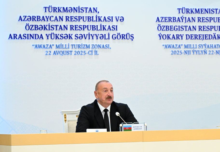 Üç ölkə lideri yüksəksəviyyəli görüşün yekunlarına dair mətbuata birgə bəyanatla çıxış etdi  (YENİLƏNİB)
