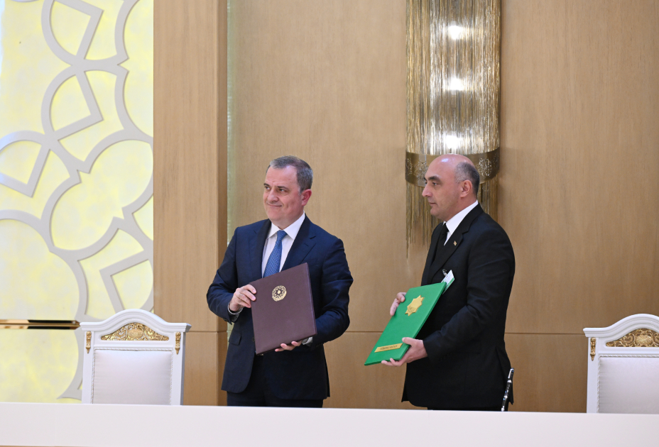 Azərbaycan, Türkmənistan və Özbəkistan liderlərinin iştirakı ilə sənədlər imzalandı (FOTO)