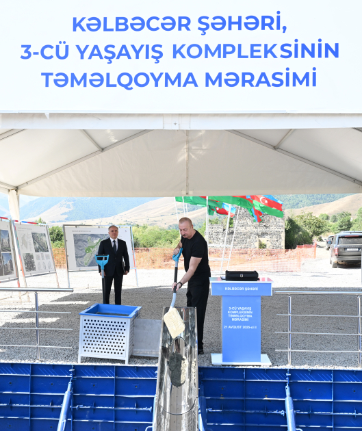Prezident və birinci xanım Kəlbəcərdə sakinlərlə görüşdü (YENİLƏNİB)