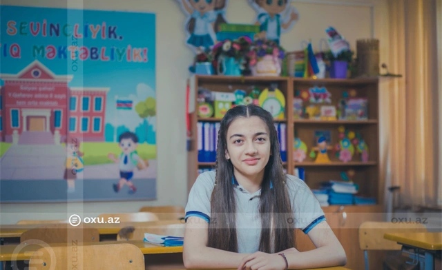 Salyanda əkiz bacılar eyni universitetə qəbul oldular