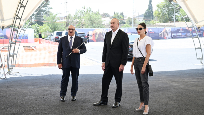 Prezident və birinci xanım Gəncəyə səfər etdi (YENİLƏNİB)