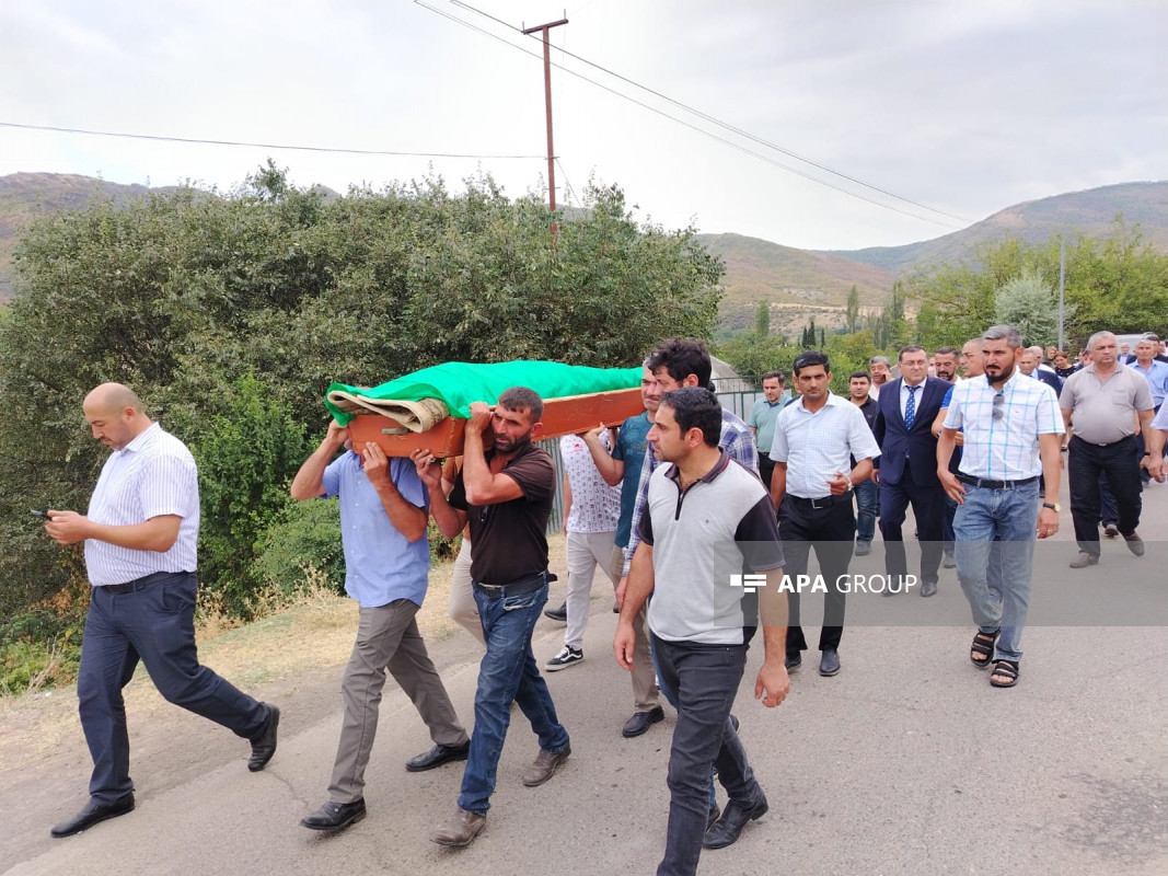 Məmməd İsmayıl dəfn olundu (FOTO)
