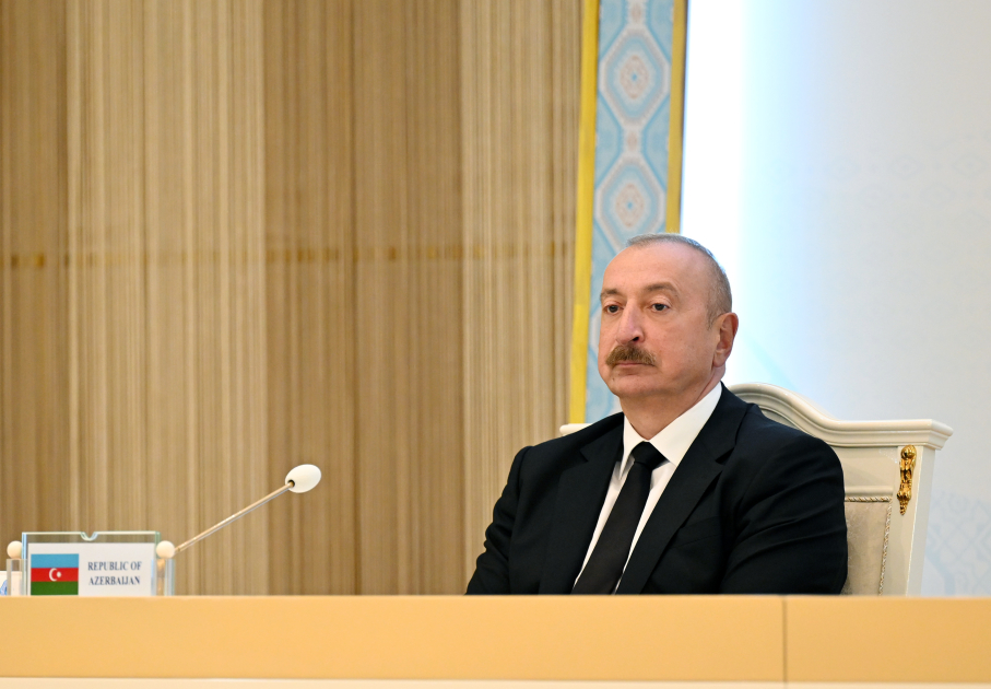 Üç ölkə lideri yüksəksəviyyəli görüşün yekunlarına dair mətbuata birgə bəyanatla çıxış etdi  (YENİLƏNİB)