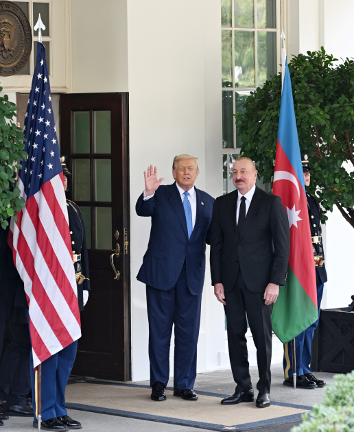 İlham Əliyev Ağ Evdə (FOTO)